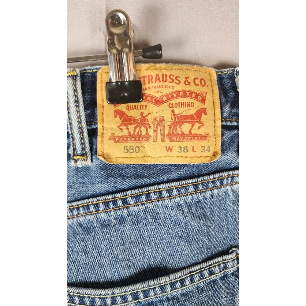 Levis 550 Relaxed Fit Tapered Leg Jeans Mens 38x34 Medium Wash Blue Denim